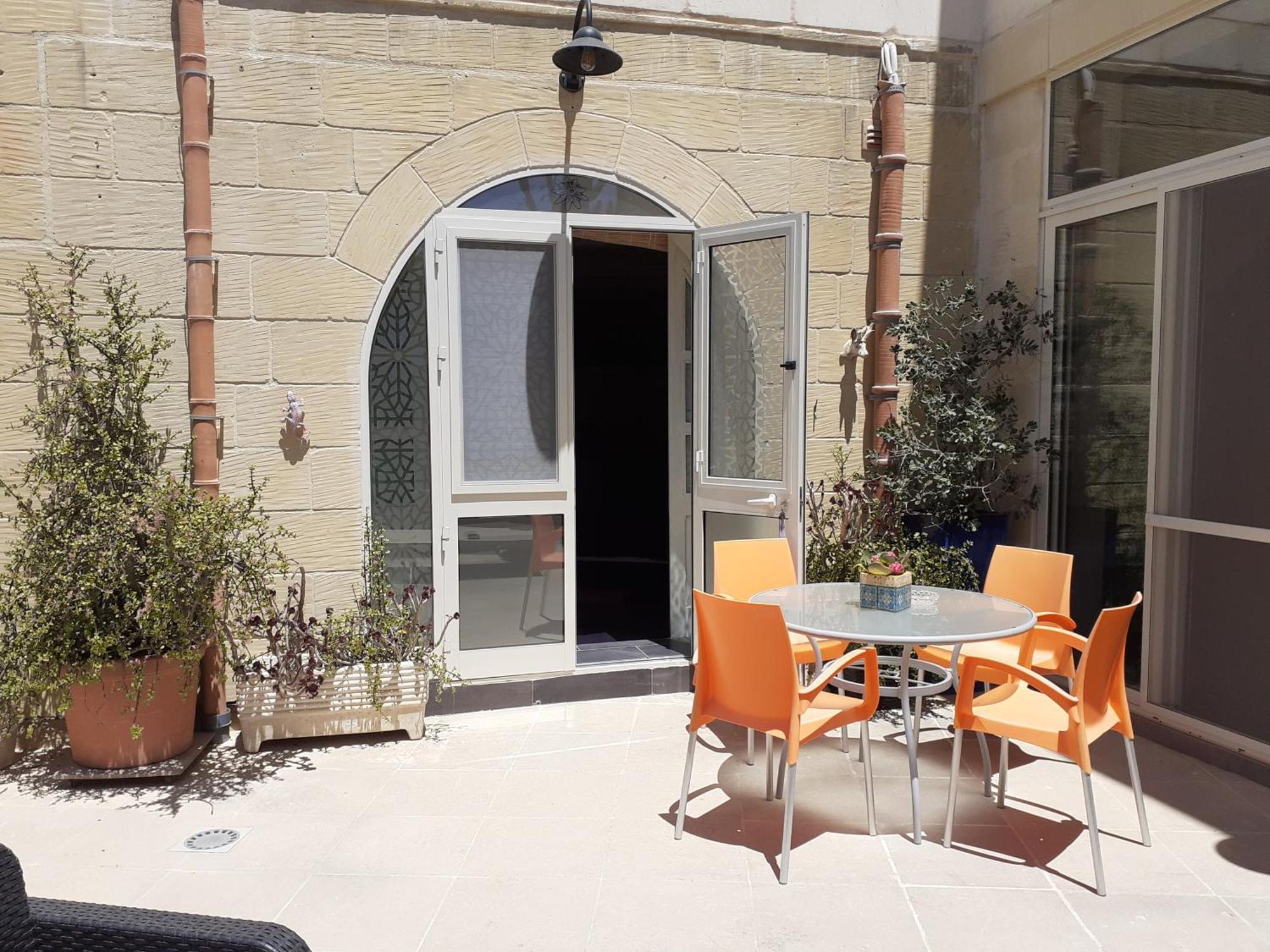 Charming B&B Dar Ta Zeppi Qala Exterior photo